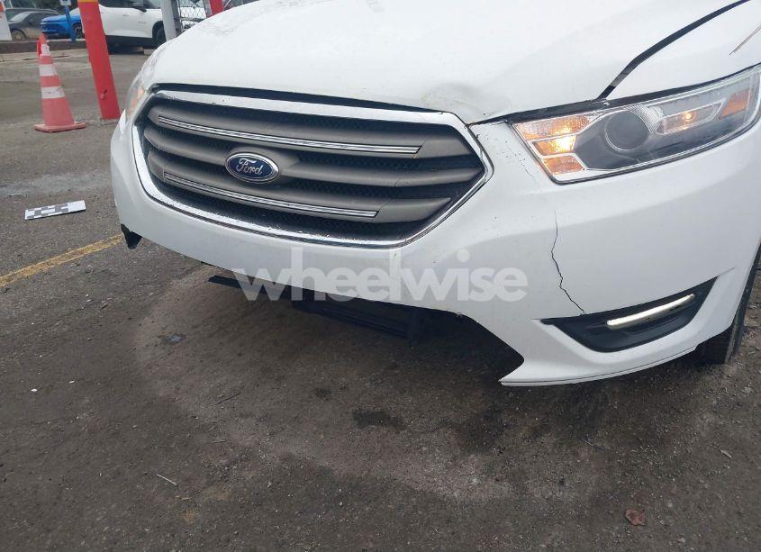 Photo 6 of 2013 Ford Taurus SEL (VIN 1FAHP2E82DG104999)