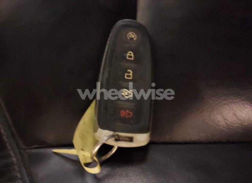 Photo 11 of 2013 Ford Taurus SEL (VIN 1FAHP2E82DG155645)