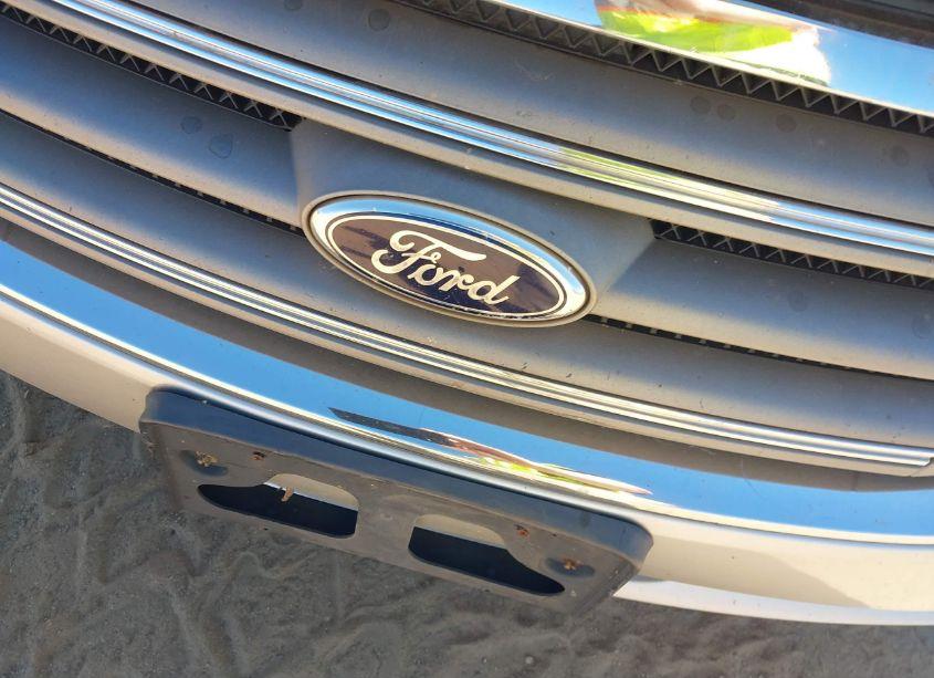 Photo 12 of 2013 Ford Taurus SEL (VIN 1FAHP2E82DG219960)