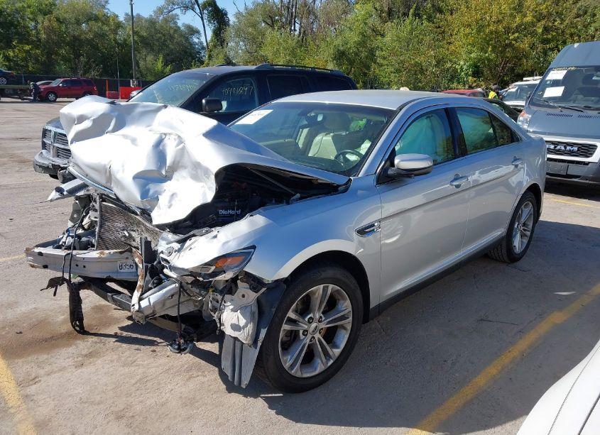 Photo 2 of 2014 Ford Taurus SEL (VIN 1FAHP2E82EG160104)