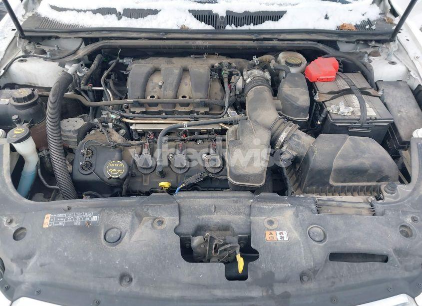 Photo 10 of 2015 Ford Taurus SEL (VIN 1FAHP2E82FG172691)