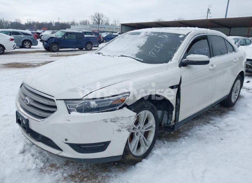 Photo 2 of 2015 Ford Taurus SEL (VIN 1FAHP2E82FG172691)