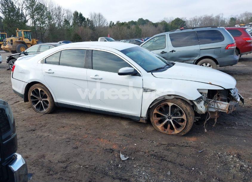 Photo 13 of 2015 Ford Taurus SEL (VIN 1FAHP2E82FG174361)