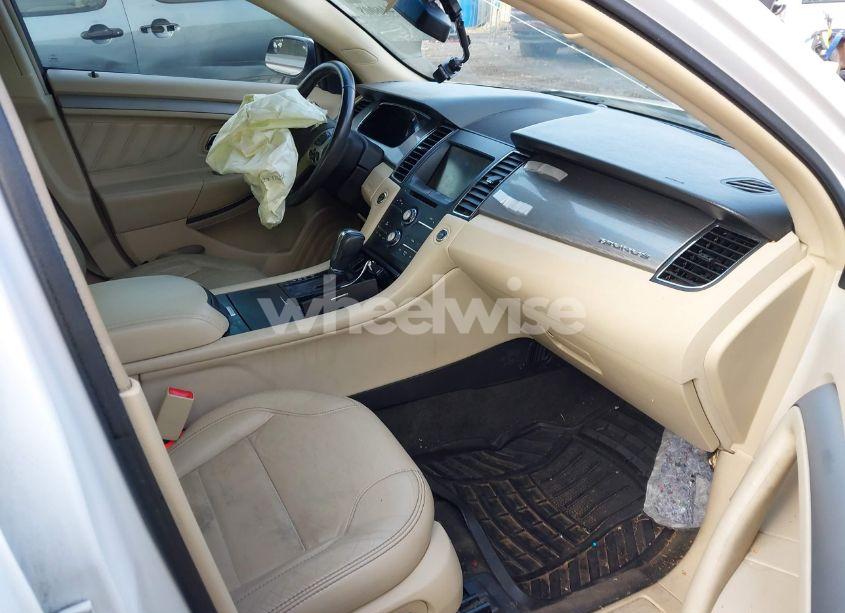 Photo 5 of 2015 Ford Taurus SEL (VIN 1FAHP2E82FG174361)