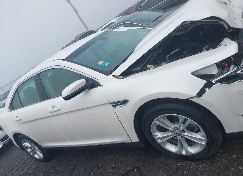 Photo 13 of 2015 Ford Taurus SEL (VIN 1FAHP2E82FG181200)