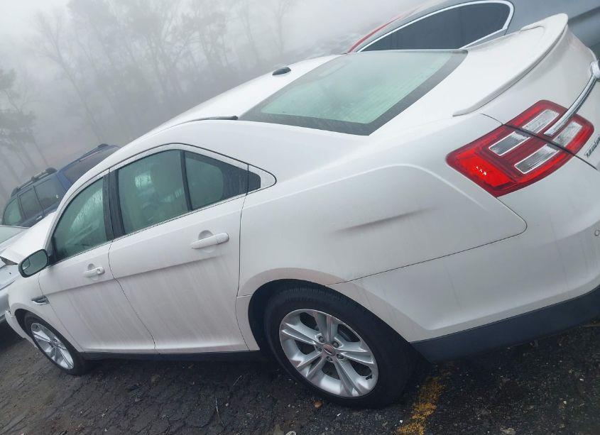 Photo 14 of 2015 Ford Taurus SEL (VIN 1FAHP2E82FG181200)