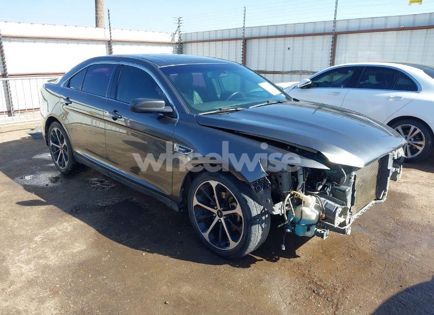 2015 Ford Taurus SEL (VIN 1FAHP2E82FG184257) main photo