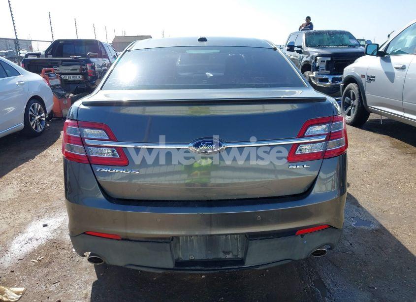 Photo 17 of 2015 Ford Taurus SEL (VIN 1FAHP2E82FG184257)