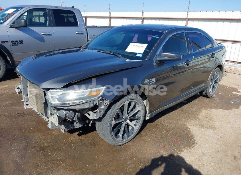 Photo 2 of 2015 Ford Taurus SEL (VIN 1FAHP2E82FG184257)
