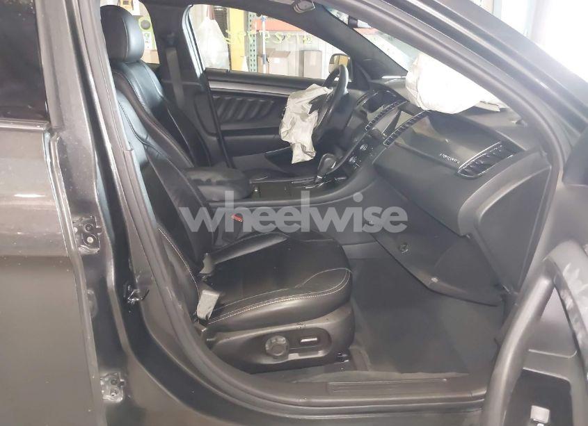 Photo 5 of 2016 Ford Taurus SEL (VIN 1FAHP2E82GG107180)