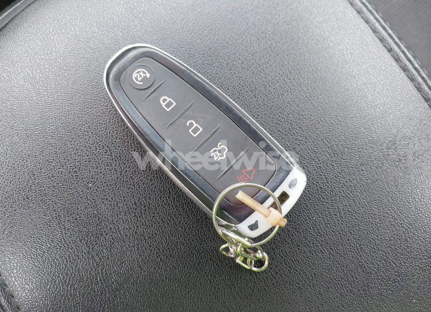 Photo 11 of 2016 Ford Taurus SEL (VIN 1FAHP2E82GG119992)