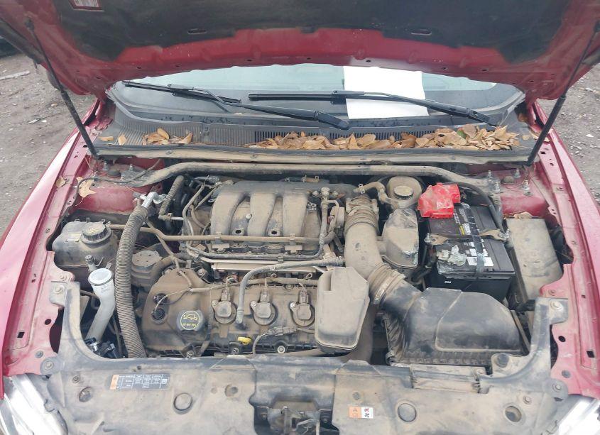 Photo 10 of 2016 Ford Taurus SEL (VIN 1FAHP2E82GG127753)