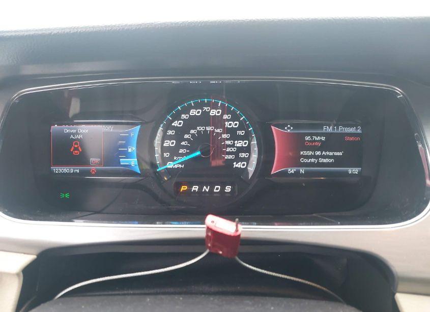 Photo 7 of 2016 Ford Taurus SEL (VIN 1FAHP2E82GG127753)