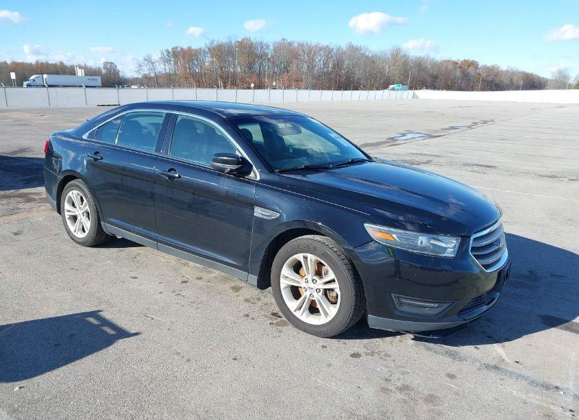 2016 Ford Taurus SEL (VIN 1FAHP2E82GG142916) main photo