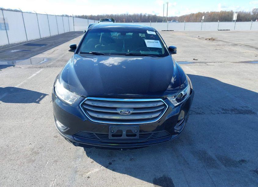 Photo 13 of 2016 Ford Taurus SEL (VIN 1FAHP2E82GG142916)