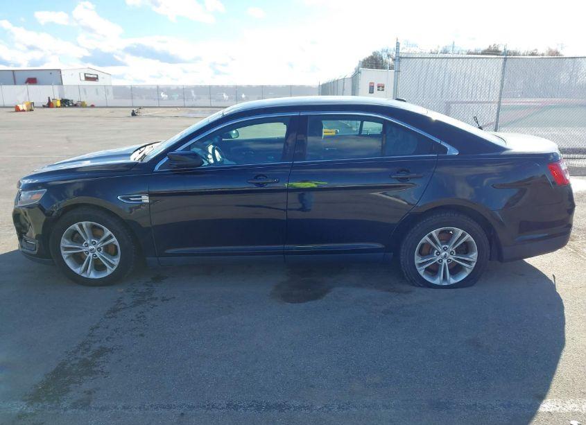 Photo 15 of 2016 Ford Taurus SEL (VIN 1FAHP2E82GG142916)