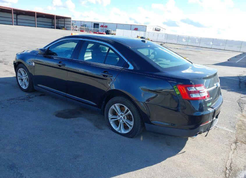 Photo 3 of 2016 Ford Taurus SEL (VIN 1FAHP2E82GG142916)