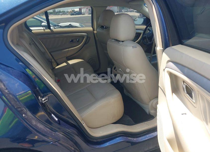 Photo 8 of 2017 Ford Taurus SEL (VIN 1FAHP2E82HG116530)