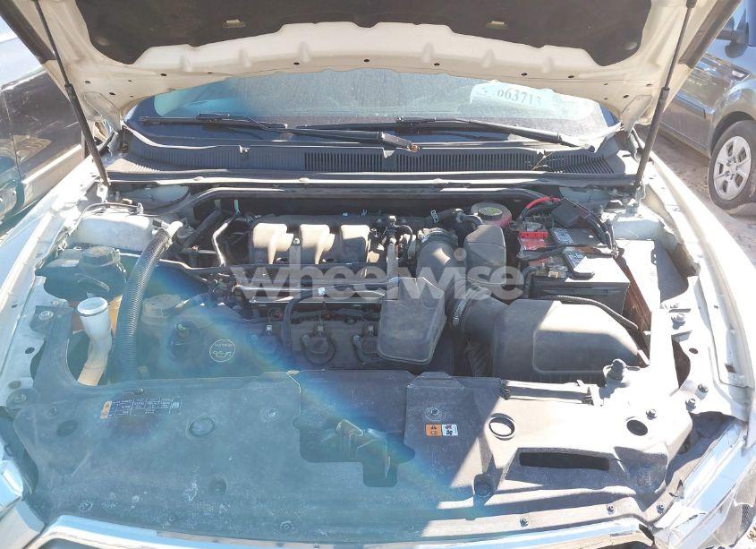 Photo 10 of 2017 Ford Taurus SEL (VIN 1FAHP2E82HG119749)