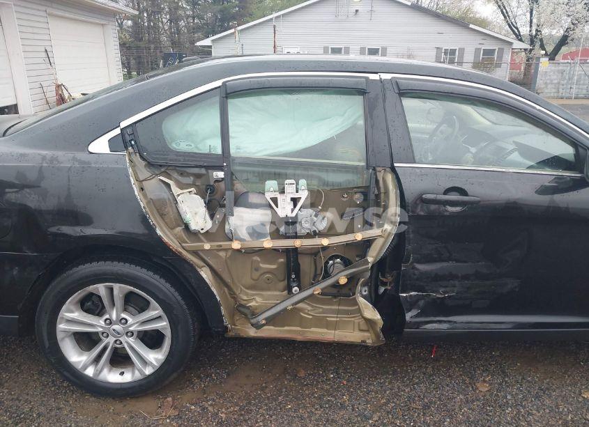 Photo 6 of 2013 Ford Taurus SEL (VIN 1FAHP2E83DG107913)