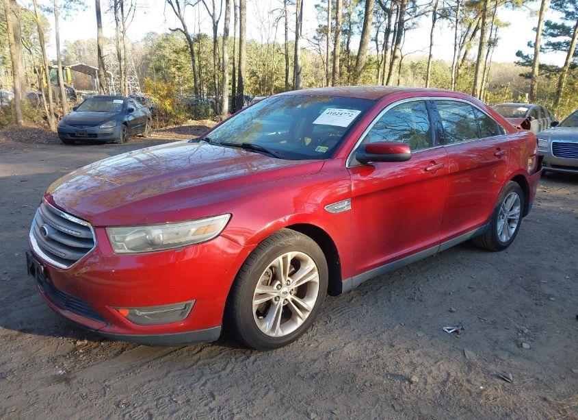 Photo 2 of 2013 Ford Taurus SEL (VIN 1FAHP2E83DG203654)
