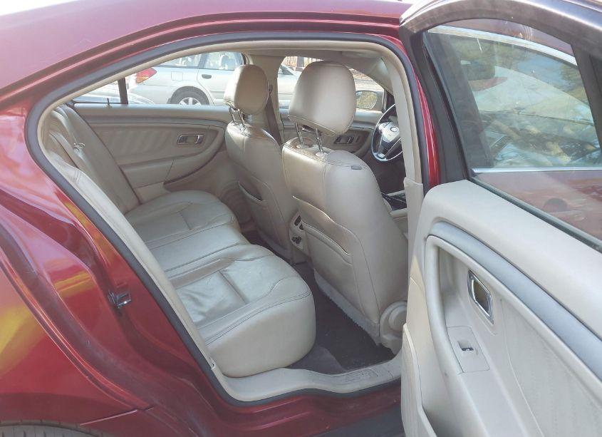 Photo 8 of 2013 Ford Taurus SEL (VIN 1FAHP2E83DG203654)