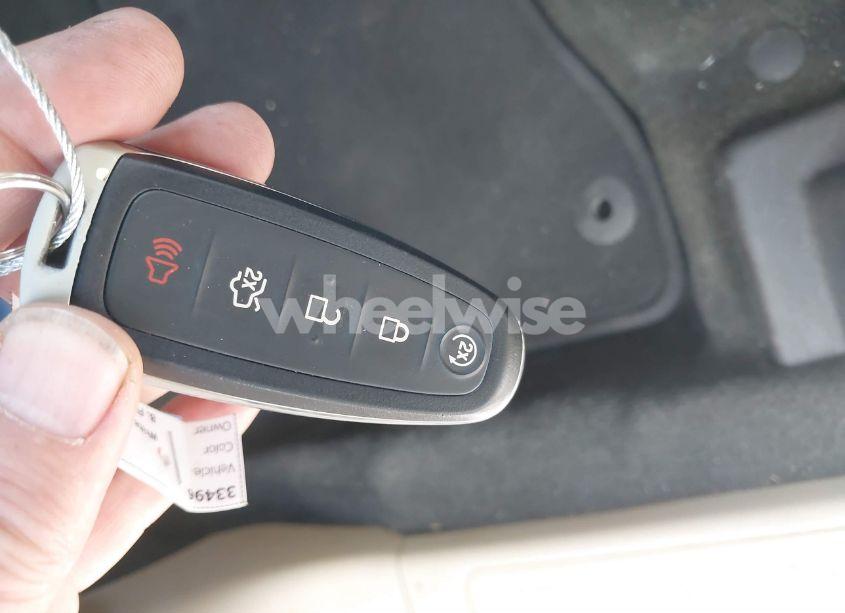 Photo 11 of 2013 Ford Taurus SEL (VIN 1FAHP2E83DG215027)