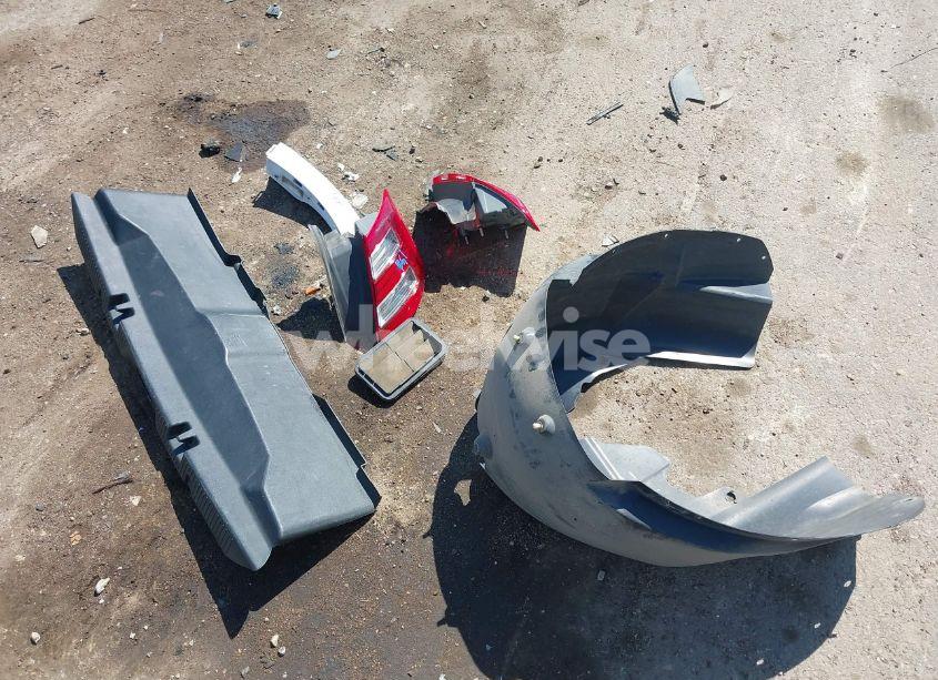 Photo 12 of 2013 Ford Taurus SEL (VIN 1FAHP2E83DG215027)