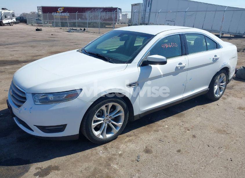 Photo 2 of 2013 Ford Taurus SEL (VIN 1FAHP2E83DG215027)