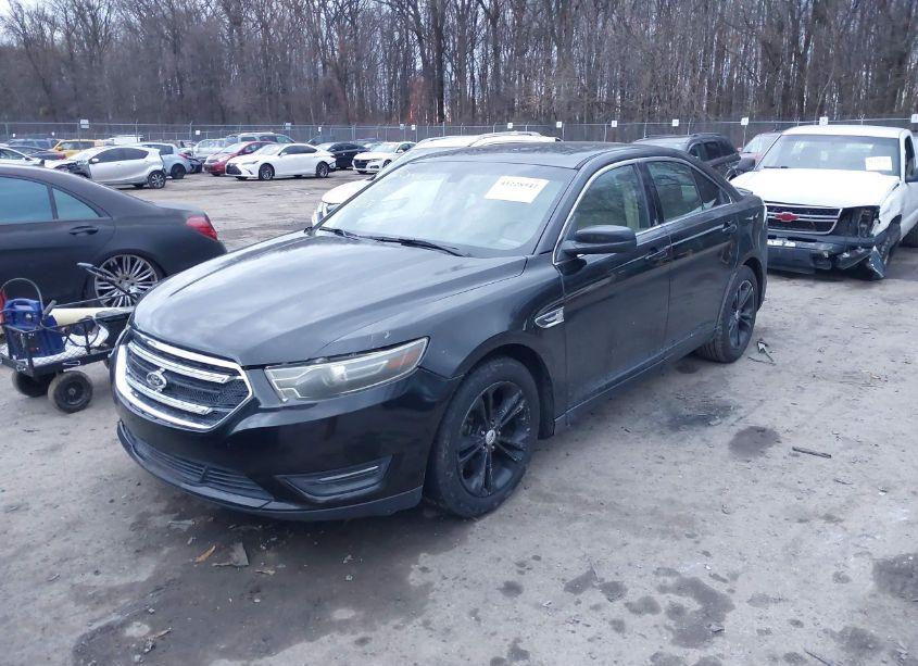 Photo 2 of 2014 Ford Taurus SEL (VIN 1FAHP2E83EG128665)