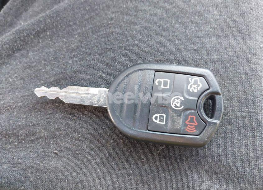 Photo 11 of 2015 Ford Taurus SEL (VIN 1FAHP2E83FG131583)