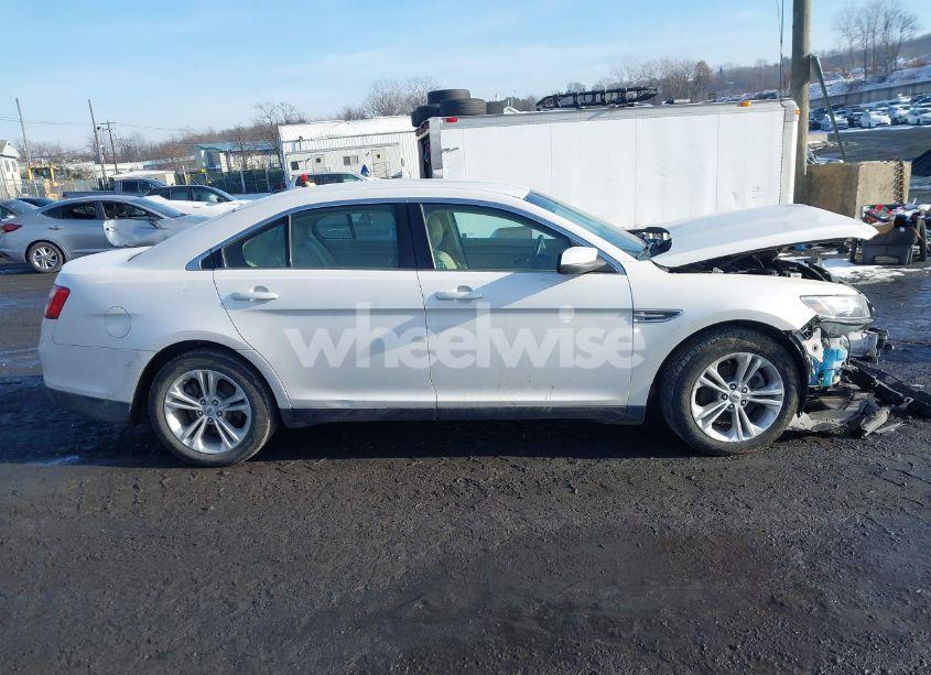 Photo 13 of 2015 Ford Taurus SEL (VIN 1FAHP2E83FG131583)