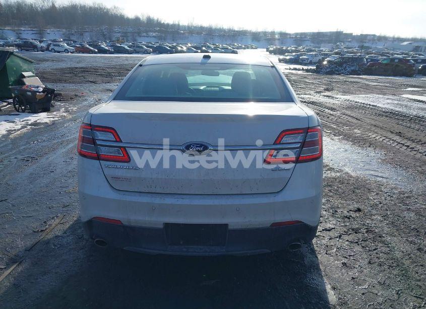 Photo 16 of 2015 Ford Taurus SEL (VIN 1FAHP2E83FG131583)