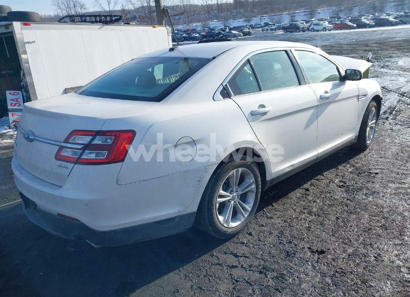 Photo 4 of 2015 Ford Taurus SEL (VIN 1FAHP2E83FG131583)