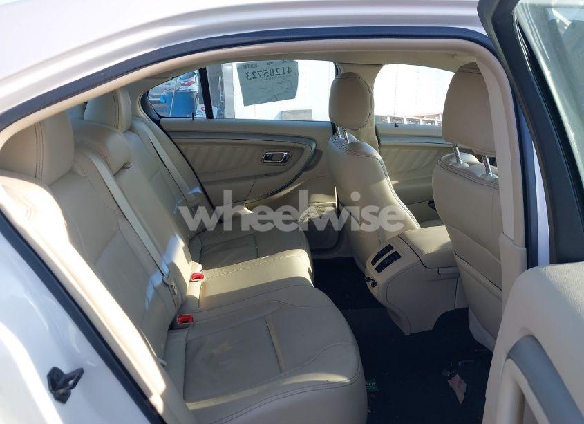 Photo 8 of 2015 Ford Taurus SEL (VIN 1FAHP2E83FG131583)