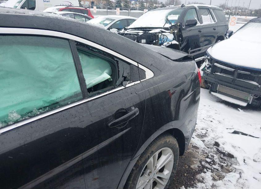 Photo 16 of 2015 Ford Taurus SEL (VIN 1FAHP2E83FG157147)