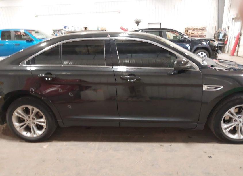 Photo 13 of 2015 Ford Taurus SEL (VIN 1FAHP2E83FG180685)