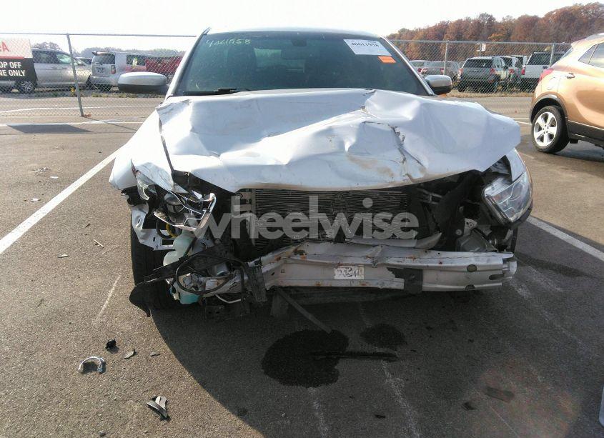 Photo 6 of 2015 Ford Taurus SEL (VIN 1FAHP2E83FG182484)