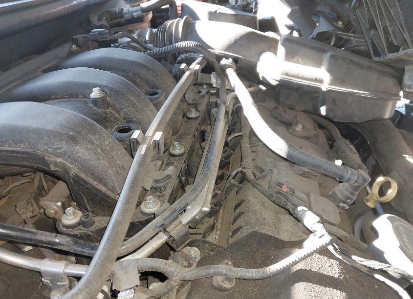 Photo 10 of 2015 Ford Taurus SEL (VIN 1FAHP2E83FG202362)