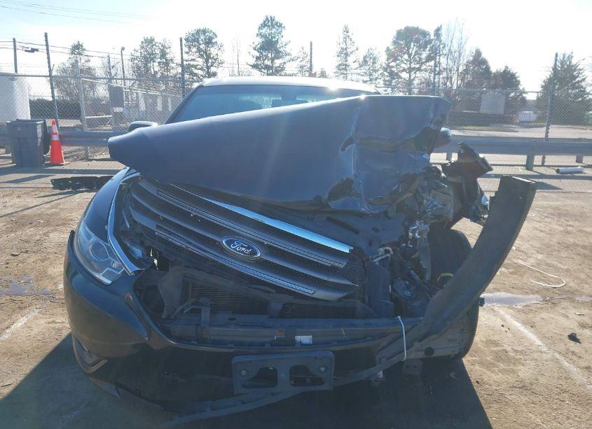 Photo 12 of 2015 Ford Taurus SEL (VIN 1FAHP2E83FG202362)