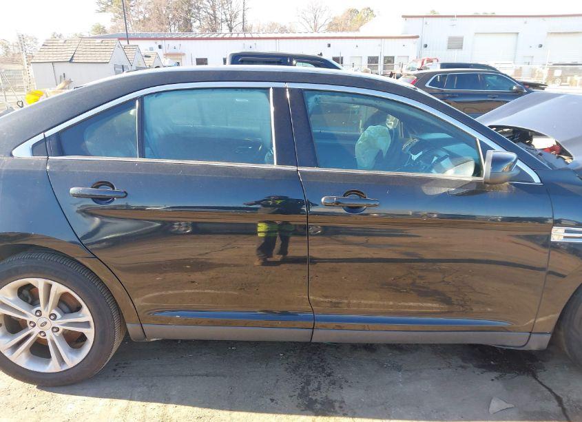 Photo 13 of 2015 Ford Taurus SEL (VIN 1FAHP2E83FG202362)
