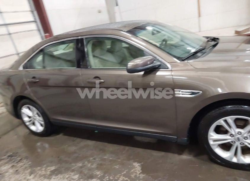 Photo 12 of 2016 Ford Taurus SEL (VIN 1FAHP2E83GG103543)