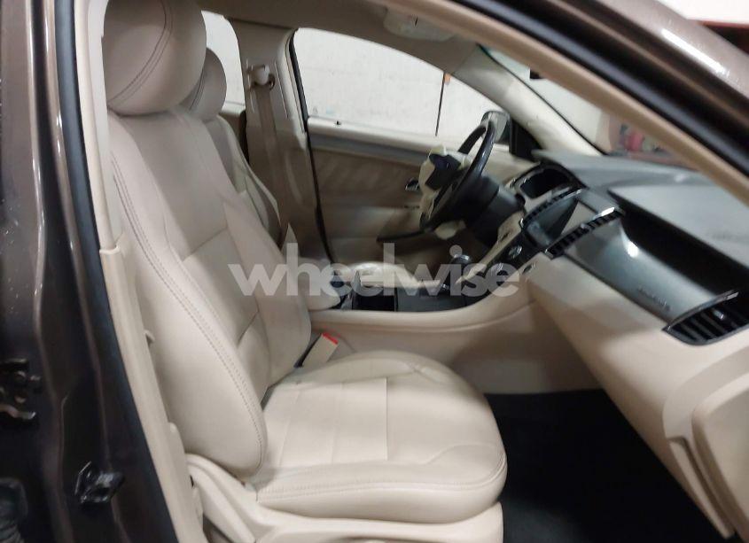 Photo 5 of 2016 Ford Taurus SEL (VIN 1FAHP2E83GG103543)