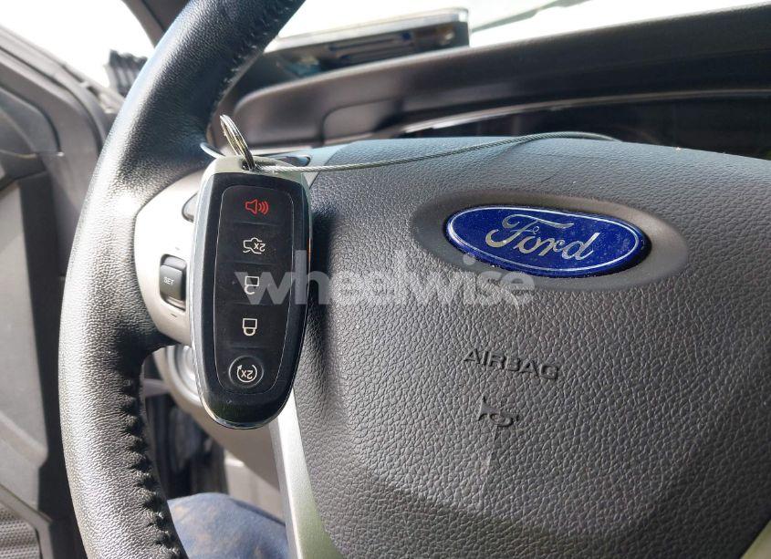 Photo 11 of 2016 Ford Taurus SEL (VIN 1FAHP2E83GG148773)