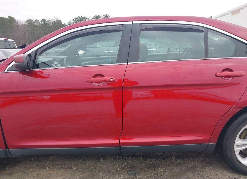 Photo 14 of 2016 Ford Taurus SEL (VIN 1FAHP2E83GG155870)