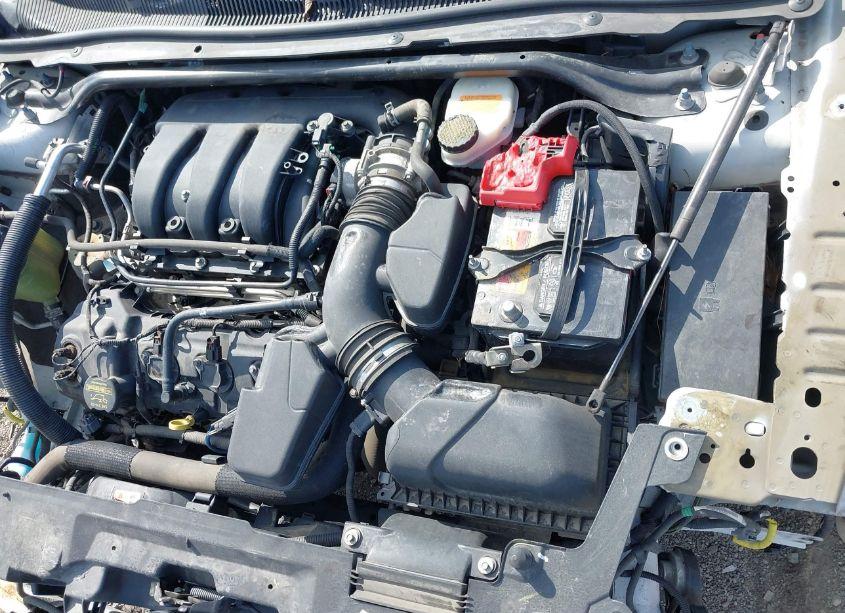 Photo 10 of 2013 Ford Taurus SEL (VIN 1FAHP2E84DG137941)