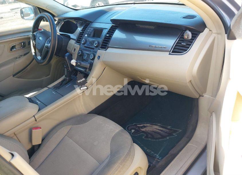 Photo 5 of 2014 Ford Taurus SEL (VIN 1FAHP2E84EG116637)