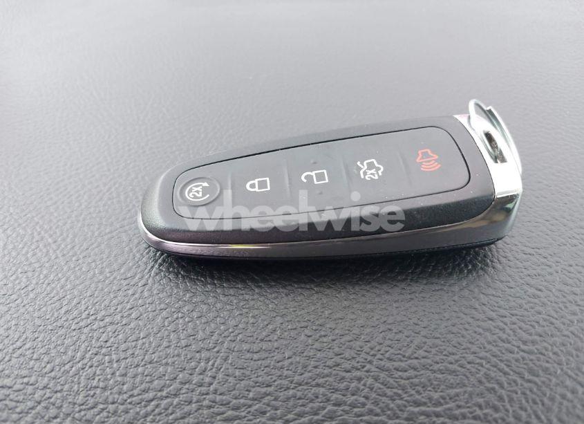 Photo 11 of 2015 Ford Taurus SEL (VIN 1FAHP2E84FG164916)