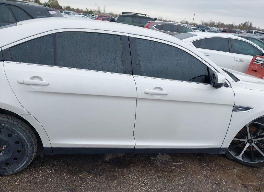 Photo 13 of 2015 Ford Taurus SEL (VIN 1FAHP2E84FG167413)