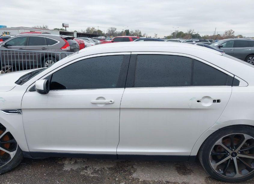 Photo 14 of 2015 Ford Taurus SEL (VIN 1FAHP2E84FG167413)